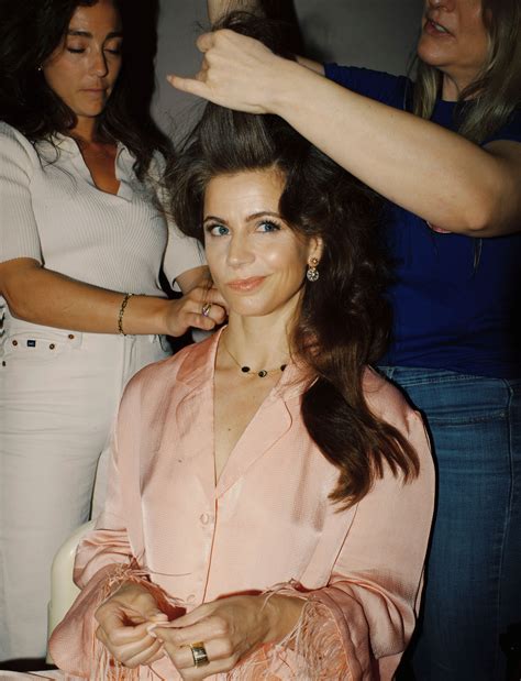 Wat je wilt weten over de nieuwe misdaadserie met Elise Schaap