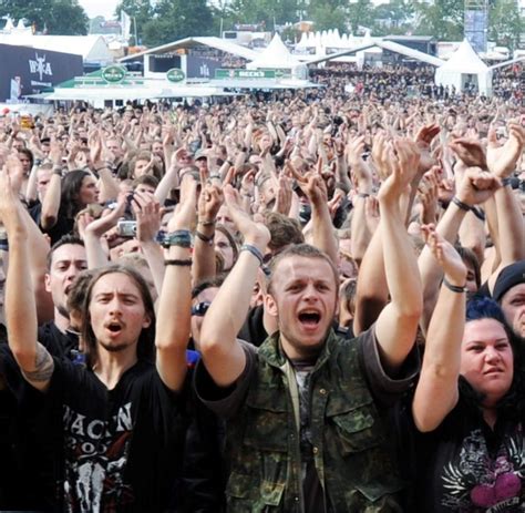 Festival 75 000 Metal Fans überrollen Wacken WELT