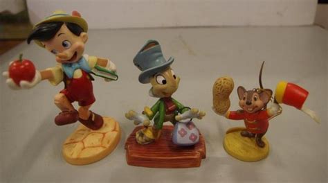 Disney Figurine Trio: Pinocchio, Jiminy Cricket & Timothy Mouse - Movie ...