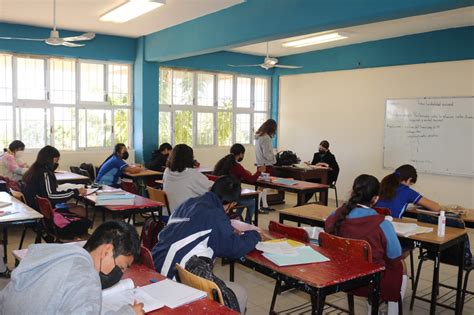 CULMINAN CLASES CASI 150 MIL ESTUDIANTES DE NIVEL BÁSICO EN BCS