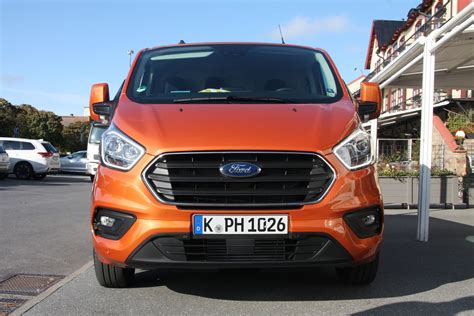 Essai Ford Transit Et Tourneo Phev Les Hybrides Rechargeables Polyvalents