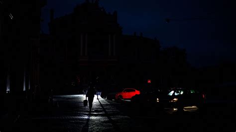 Mill N Y Medio De Personas Se Quedan Sin Electricidad En Ucrania Tras