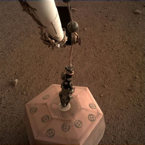 Sol 22 Instrument Deployment Camera Idc Nasas Insight Mars Lander