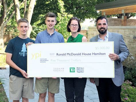 Dundas Valley Secondary School students donate to Ronald McDonald House