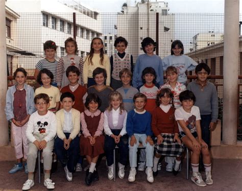 Photo De Classe Cm1 De 1984 ECOLE SAINT BARTHELEMY Copains D Avant