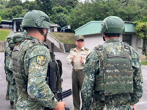 周廣齊視導憲兵部隊 勉官兵確遵規範 軍聞 周廣齊視導憲兵部隊 勉官兵確遵規範 青年日報