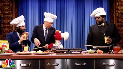 Elmo cooking waffle grilled cheese with Jimmy Fallon.