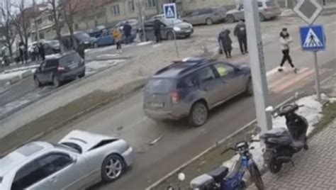 video Accident similar cu cel din Orhei în Cahul O mașină a