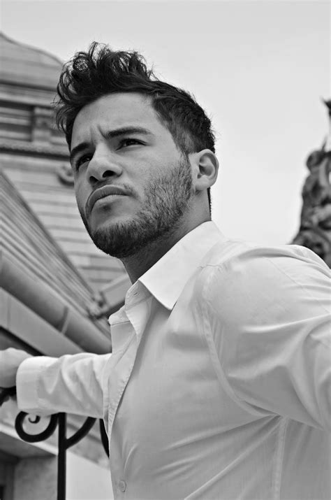 Classify Tark Nour El Din; Egyptian Model