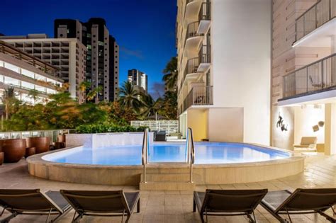 Hilton Garden Inn Waikiki Beach - Honolulu, HI