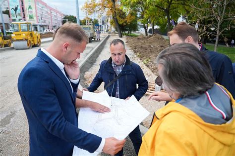 Kako Napreduje Izgradnja Kru Nog Toka Kod Ekvatora U Banjaluci Foto