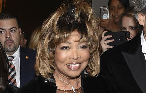 Mort De Tina Turner De Quoi Est D C D E La Chanteuse Une Longue