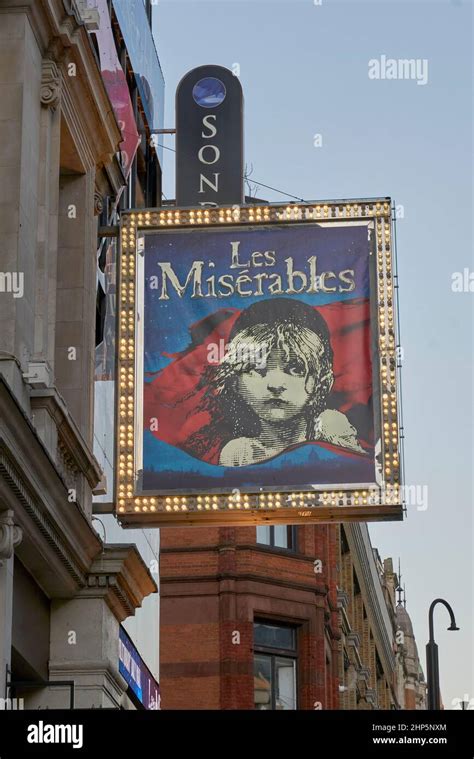 les miserables west end theatre Stock Photo - Alamy