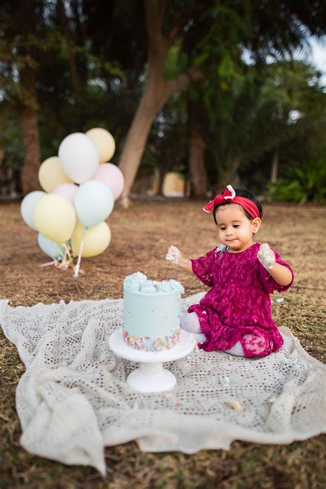 Cake smash photoshoot in Gardens Archives - Scheherazade Photography