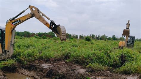 Januari Sanysy C Pembuatan Parit Cacing Lahan Gambut Extrim