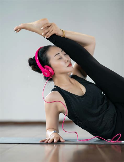 Woman Doing Yoga Exercise · Free Stock Photo