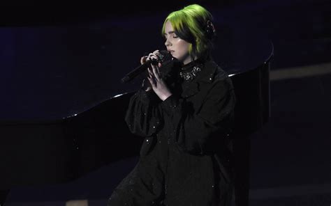 Billie Eilish veröffentlicht neuen James Bond Song No Time To