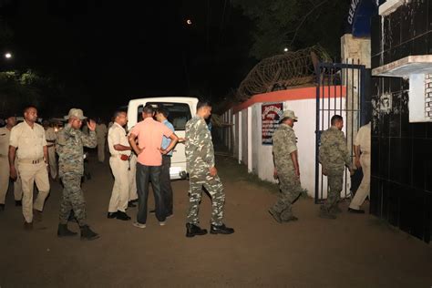 Jamshedpur Central Jail Late Night Raid घाघीडीह सेंट्रल जेल में देर