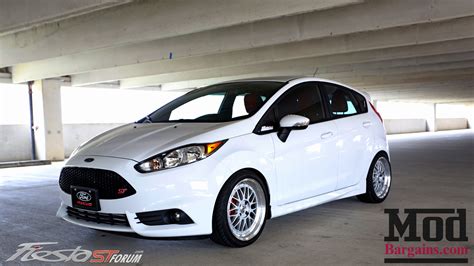 Quick Snap: Zach’s Ford Fiesta ST on ESM-004 Wheels – ModBargains.com's ...