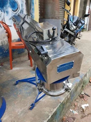 Namkeen Semi Automatic Bhujia Making Machine Hp Capacity K