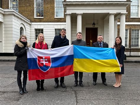 Slovak Embassy Uk On Twitter Slovakia Stands With Ukraine Also In London 🇸🇰🇺🇦