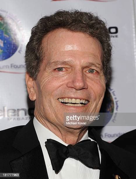 75 The Grossman Burn Foundations Art Of Humanity Gala Photos And High Res Pictures Getty Images