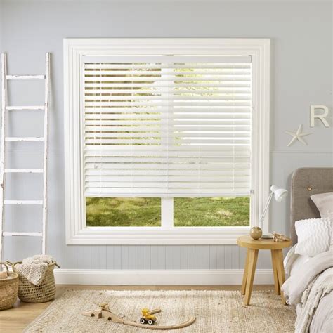 Faux Wood Venetian Blinds – Cortina Curtain