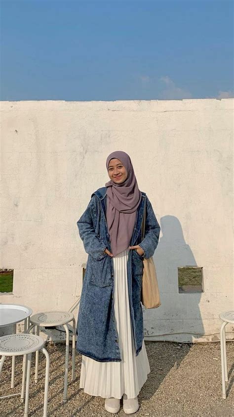 Pin By 𝓝𝓪𝓭𝓱𝓲𝓻𝓪 On Inspirasi Ootd Hijab Syari Style Muslim Outfits