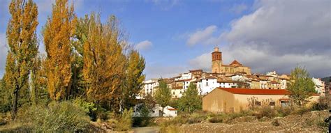 Qué ver y dónde dormir en Arcos De Las Salinas Teruel Clubrural