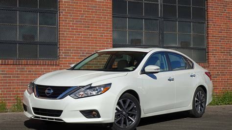 2016 Nissan Altima 2 5 SL Gas Mileage Review