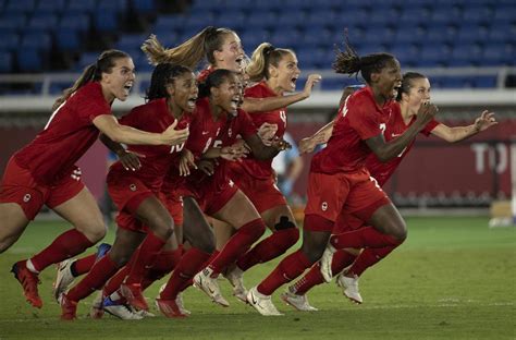 Canada Beats Sweden In Penalties To Claim Womens Soccer Gold At Tokyo