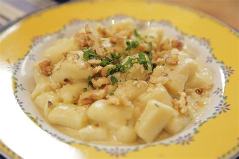 Nhoque Ao Molho De Gorgonzola E Nozes Receitas