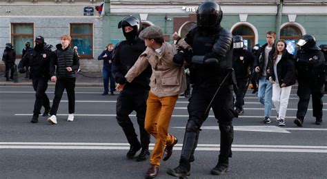 Ekspert Ds Wschodnich Protesty Trwaj W Rosji Od Momentu Og Oszenia