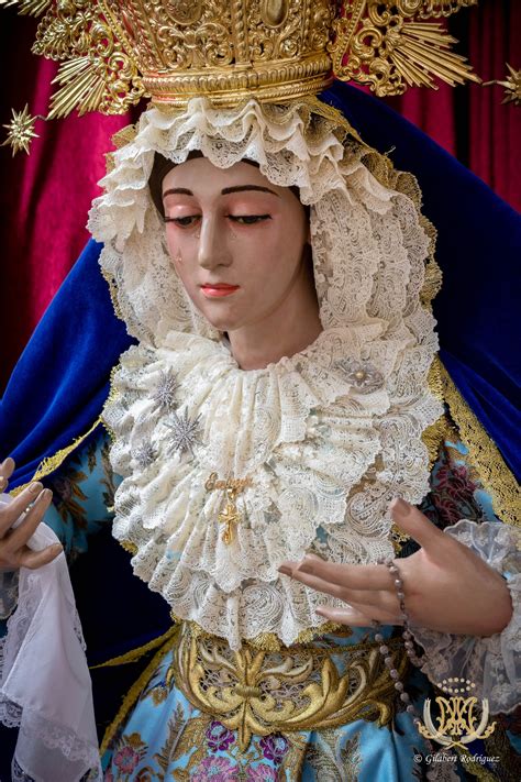 Nuestra Señora de la Entrega ataviada para los cultos del Señor Hdad