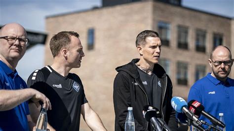 Agger Og Co I Penge Problemer Fredag Kan De Blive Reddet Bt Fodbold