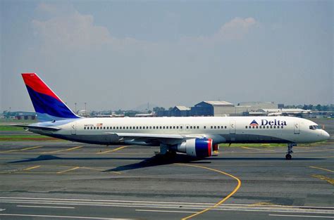 Delta Air Lines Fleet Boeing 757 200 Details And Pictures