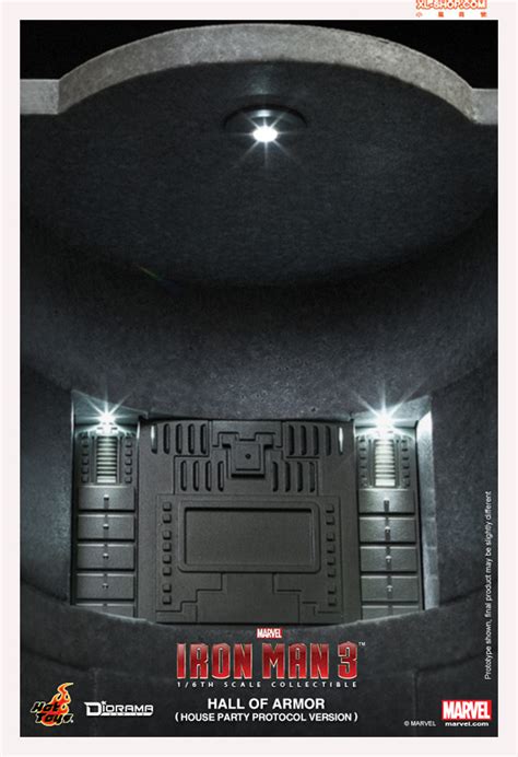 Hot Toys DS Iron Man Th Scale Hall Of Armor House Party Protocol Version Collectible