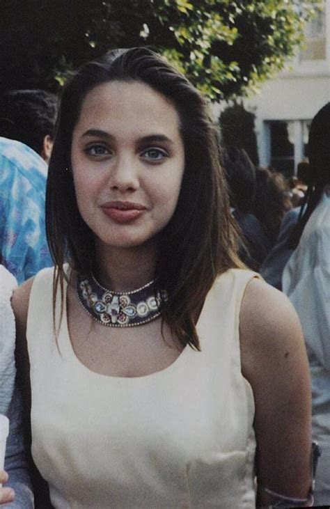 Young Angelina Jolie Historylvrsclub Angelina Jolie Young Angelina