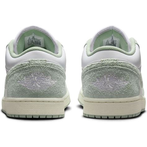 Air Jordan 1 Low SE Seafoam Basket4Ballers