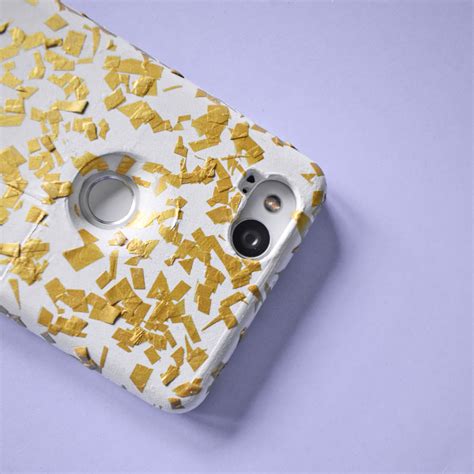 DIY Gold Flecked Phone Case | Common Sparrows