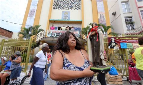 Santa Edwiges padroeira dos endividados tem dia dedicado a orações