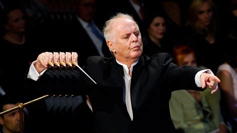 Daniel Barenboim Zum Geburtstag Dirigent Und Friedensstifter Swr