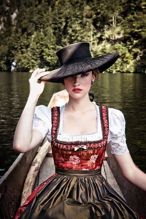 Bild Lena Hoschek Pic By Lupi Spuma Drindl Dress Folk Dresses