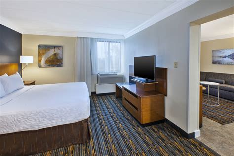 Herndon, VA Hotel | Fairfield Inn & Suites Herndon/Reston