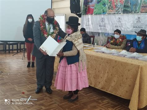 La Paz INRA entrega 390 títulos agrarios a productores del municipio