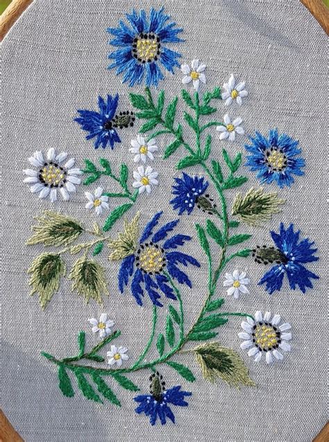 Images By Donna Harris On All To Be Sorted Hand Embroidery Art