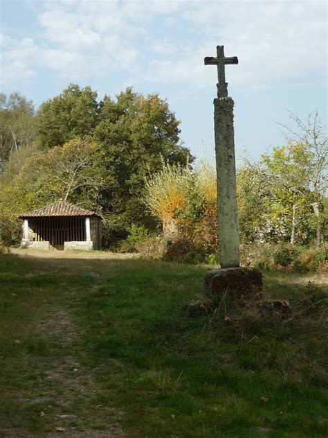 Cruceiros En Paderne De Allariz