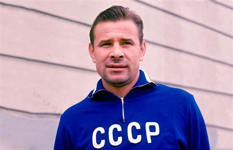 биография льва яшина вратаря краткая