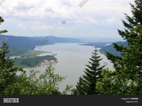 Columbia Gorge Image & Photo (Free Trial) | Bigstock