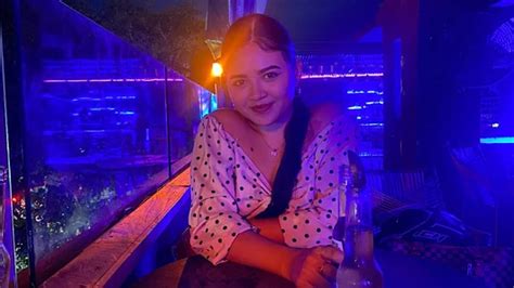 Tourist Fucks A Colombian Woman After Meeting Her At A Party Happy Ending Amateur Porn XHamster